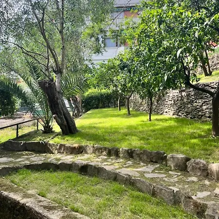 Blue Garden Apartment Rapallo Exterior photo